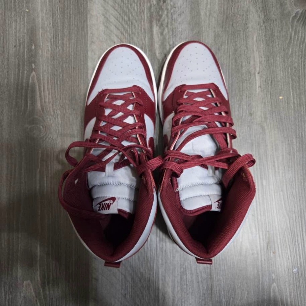 Nike Dunk High Beetroot